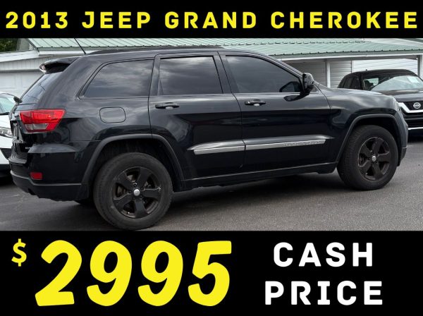 2013 JEEP GRAND CHEROKEE HEMI - $2995 CASH PRICE!