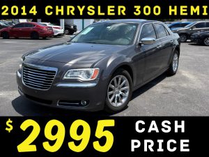 2014 CHRYSLER 300 HEMI - $2995 CASH PRICE!