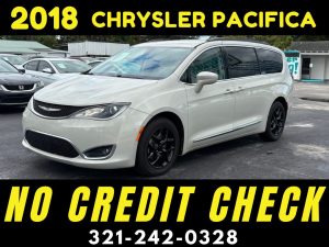 2018 CHRYSLER PACIFICA LIMITED - WE FINANCE NO CREDIT CHECK!