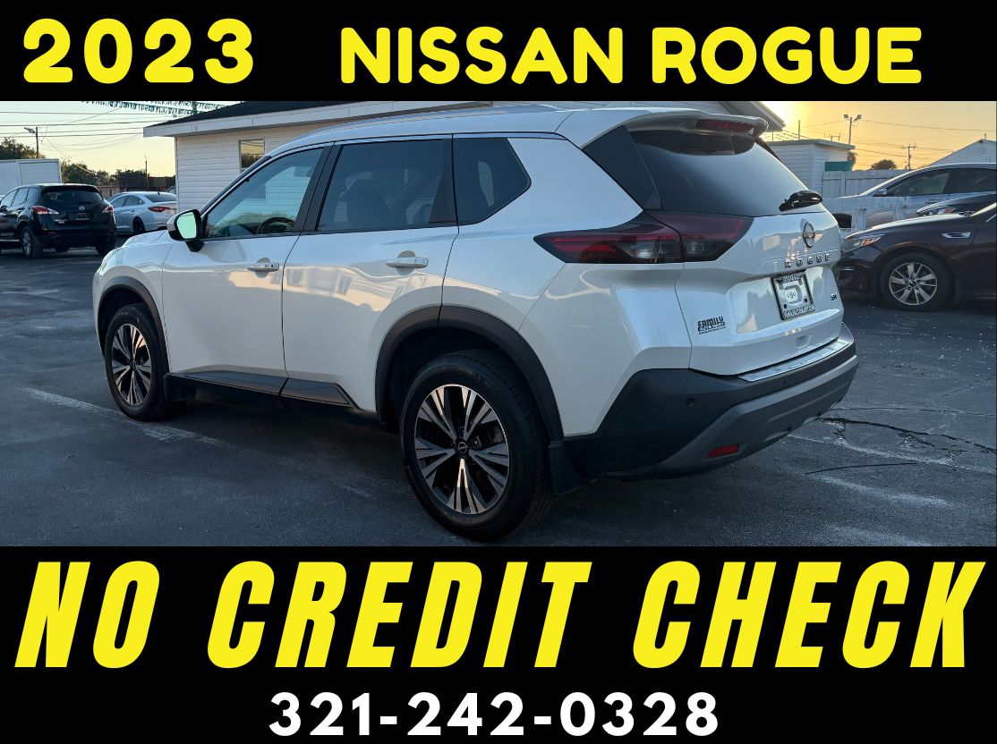 2023 NISSAN ROGUE SV - WE FINANCE NO CREDIT CHECK! - Image 4