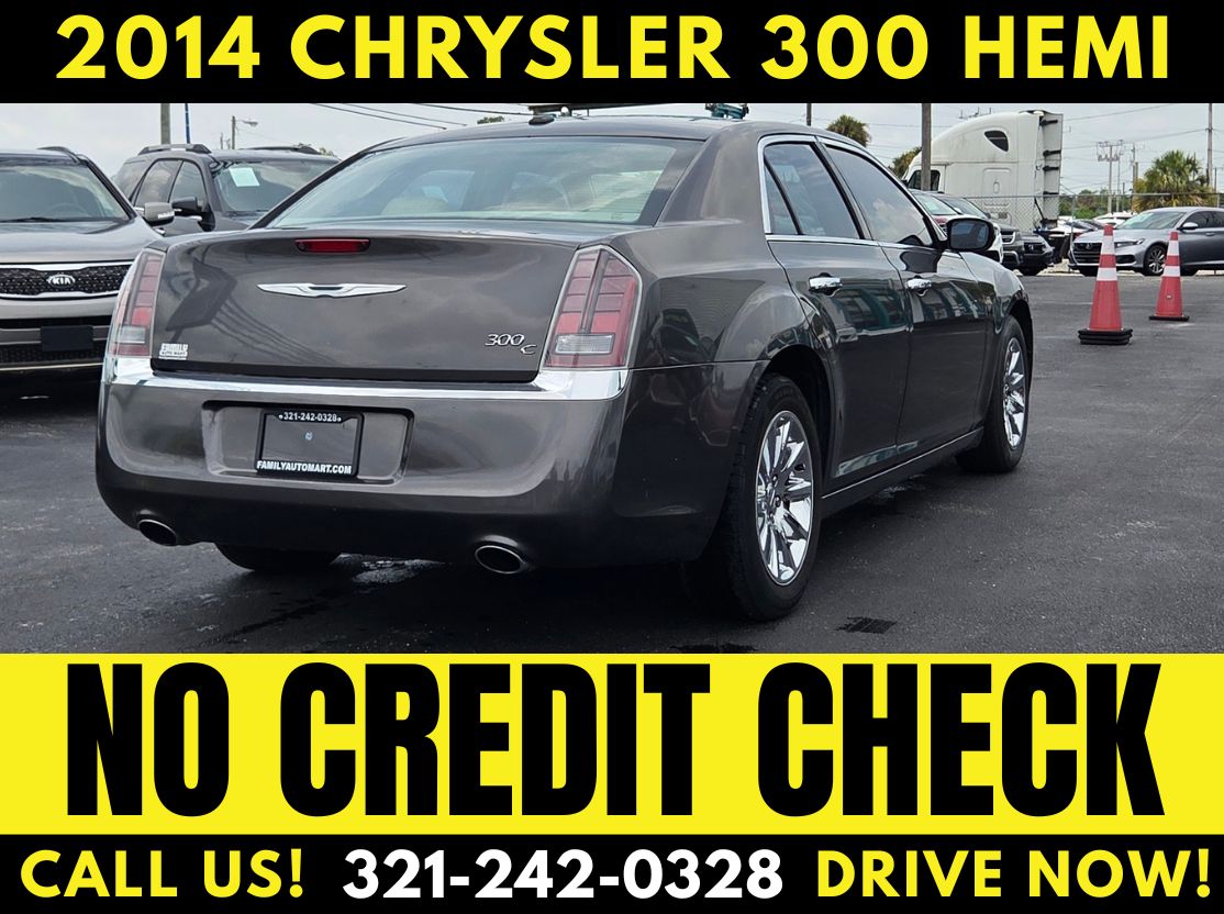 2014 CHRYSLER 300C HEMI - WE FINANCE - NO CREDIT CHECK! - Image 5