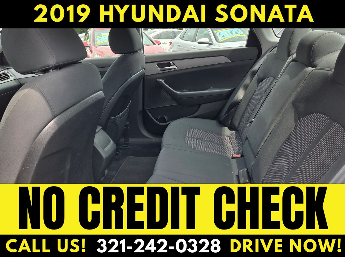 2019 HYUNDAI SONATA - WE FINANCE NO CREDIT CHECK! - Image 2