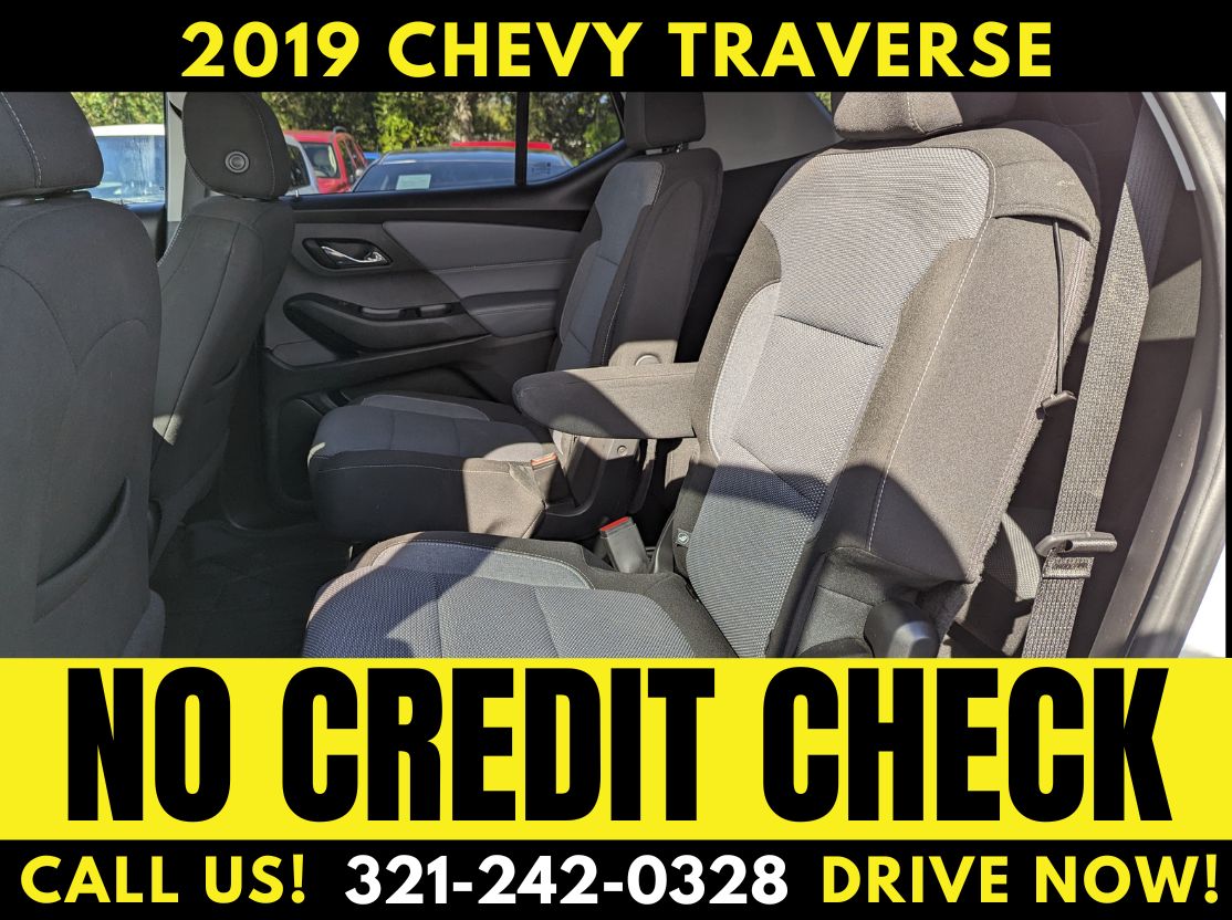 2019 CHEVY TRAVERSE 3RD ROW!- WE FINANCE! - NO CREDIT CHECK! - Image 7