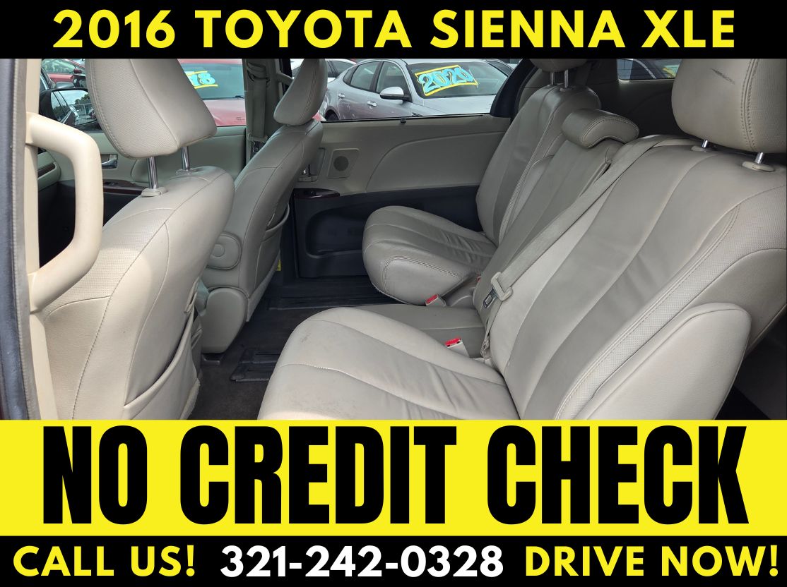2015 TOYOTA SIENNA XLE! - NO CREDIT CHECK! - Image 8