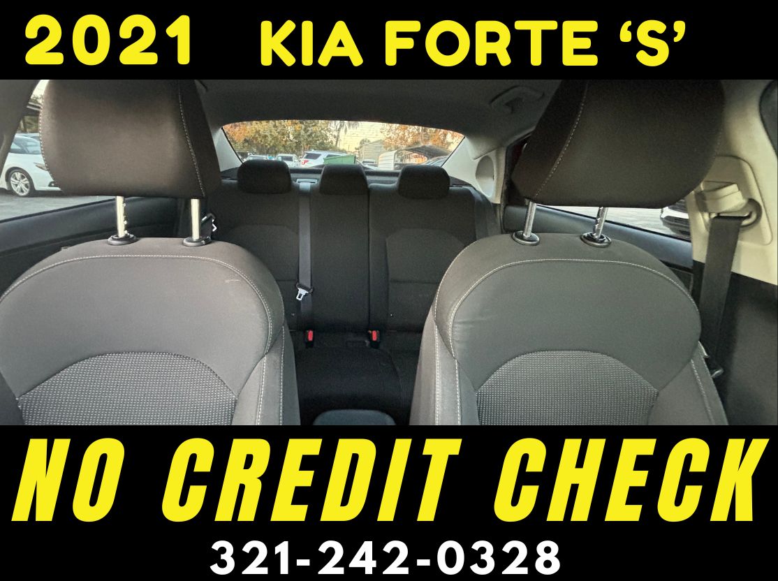 2021 KIA FORTE "S" - WE FINANCE NO CREDIT CHECK! - Image 10