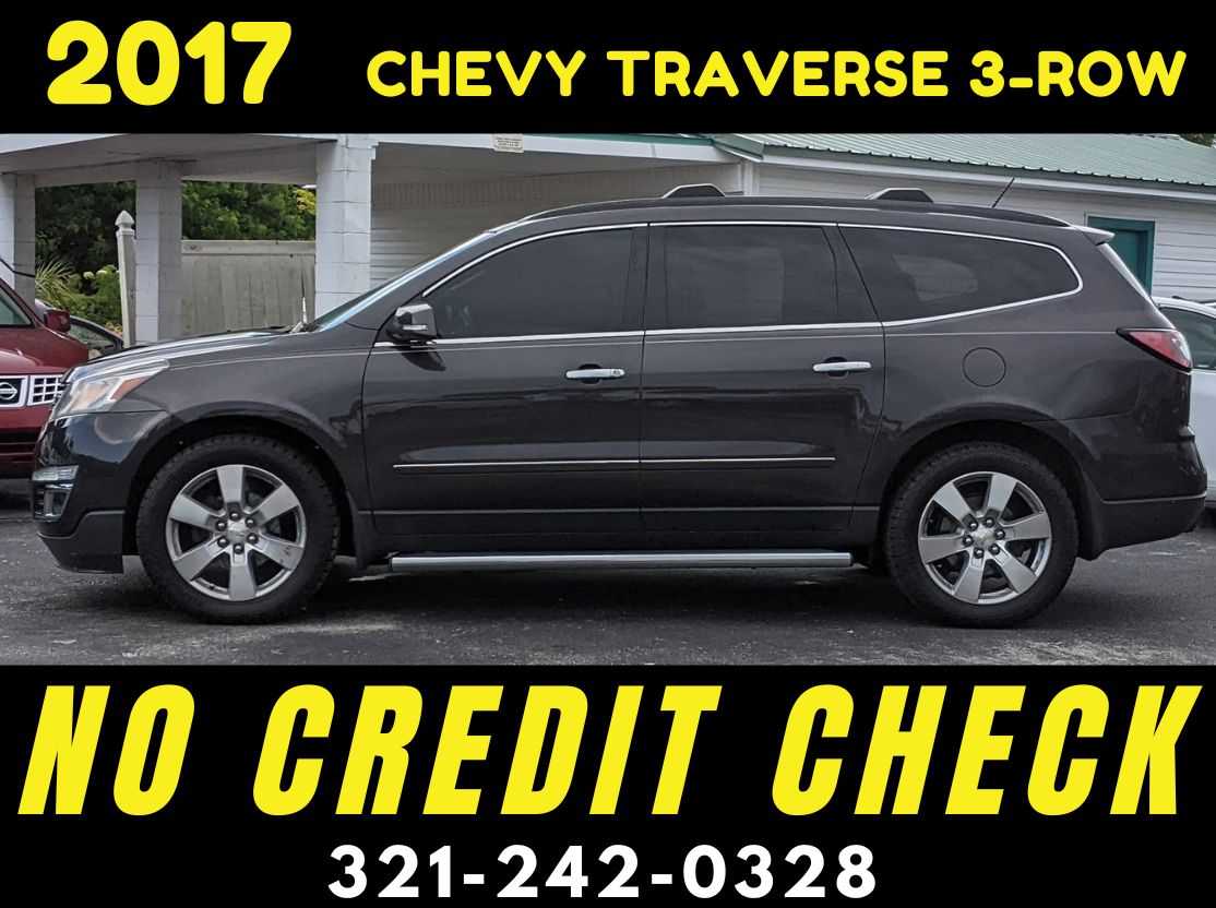 2017 CHEVY TRAVERSE LT 3 ROW - WE FINANCE NO CREDIT CHECK!! - Image 3
