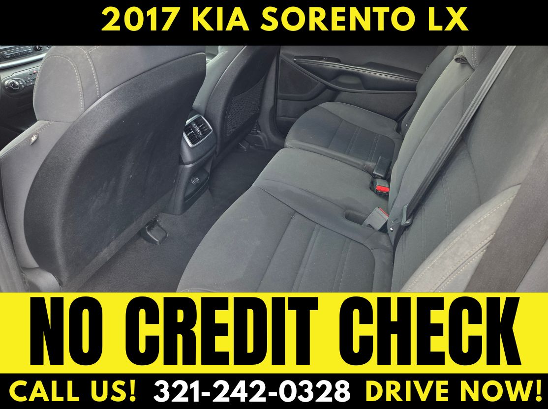 2017 KIA SORENTO LX! - WE FINANCE! - NO CREDIT CHECK!!! - Image 6