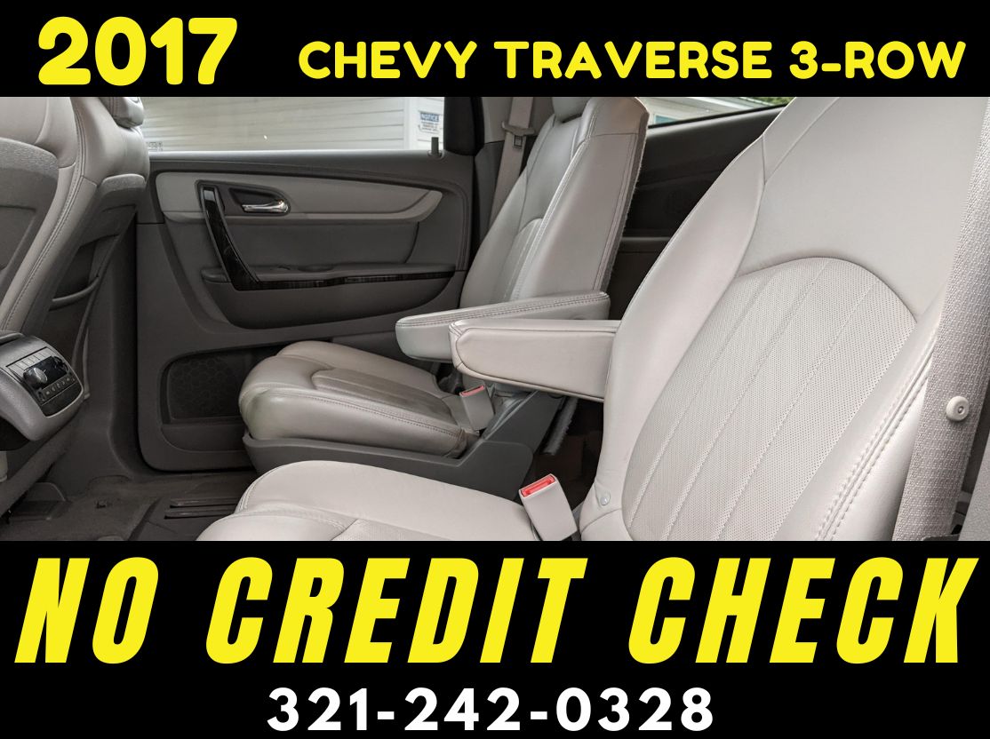 2017 CHEVY TRAVERSE LT 3 ROW - WE FINANCE NO CREDIT CHECK!! - Image 7